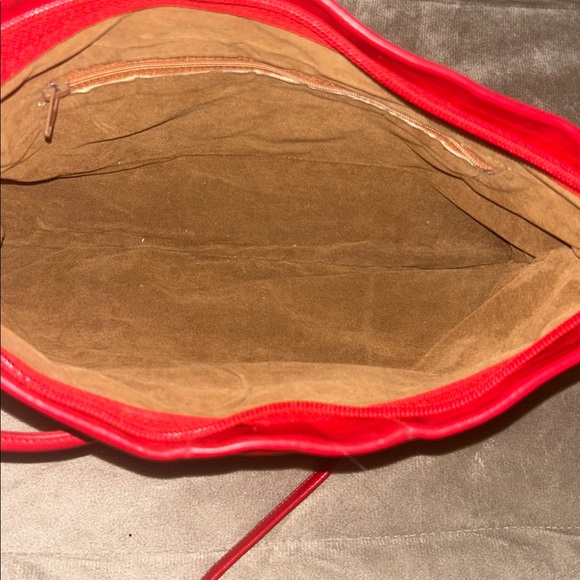 Vintage Red Gathered Soft Leather Crossbody Clutch Bag - Picture 9 of 12